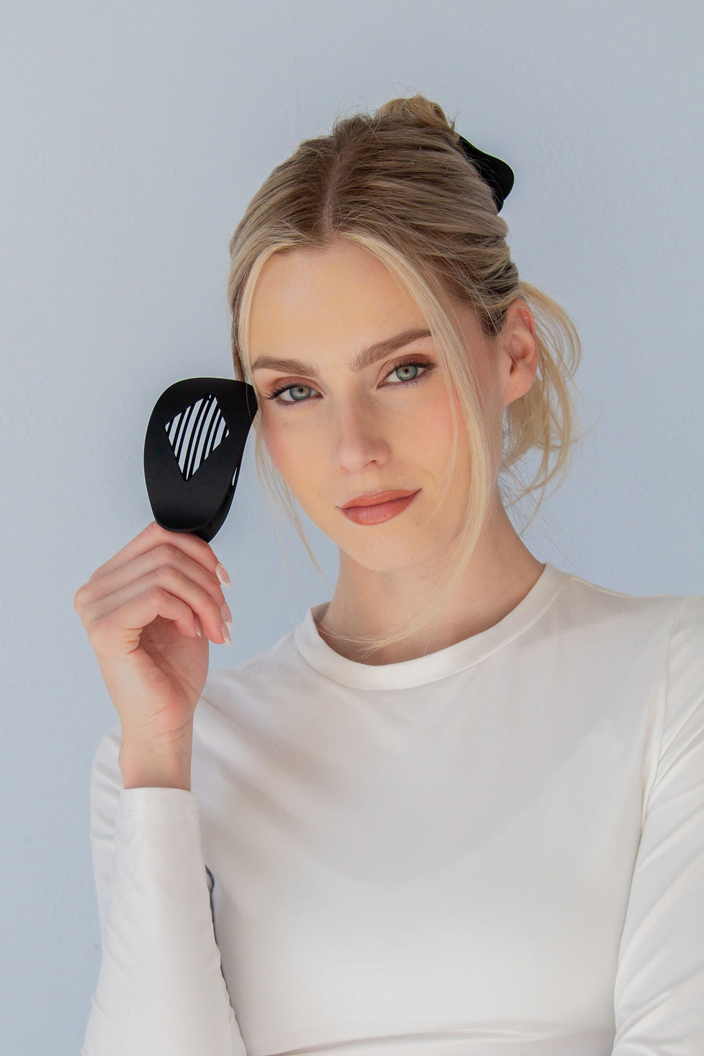 Diamond Cutout Claw Clip