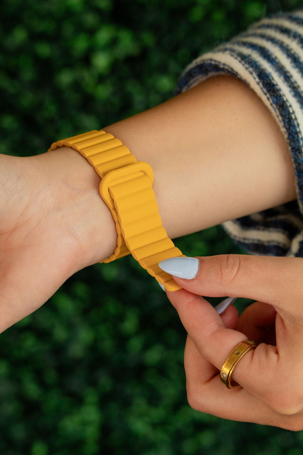 Marigold Magnetic Loop Watch Band