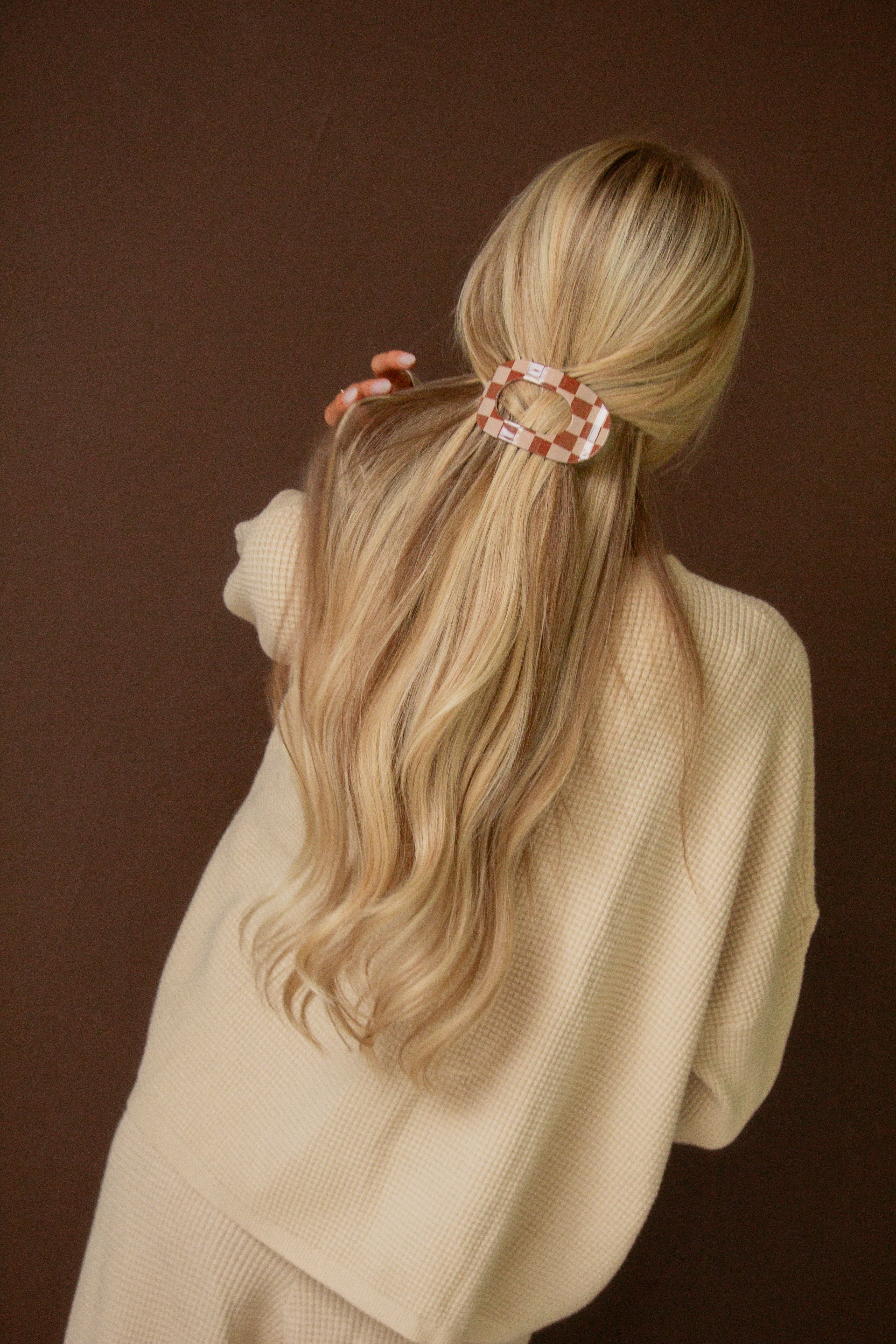 Checkered Circle Cutout Flat Claw Clip
