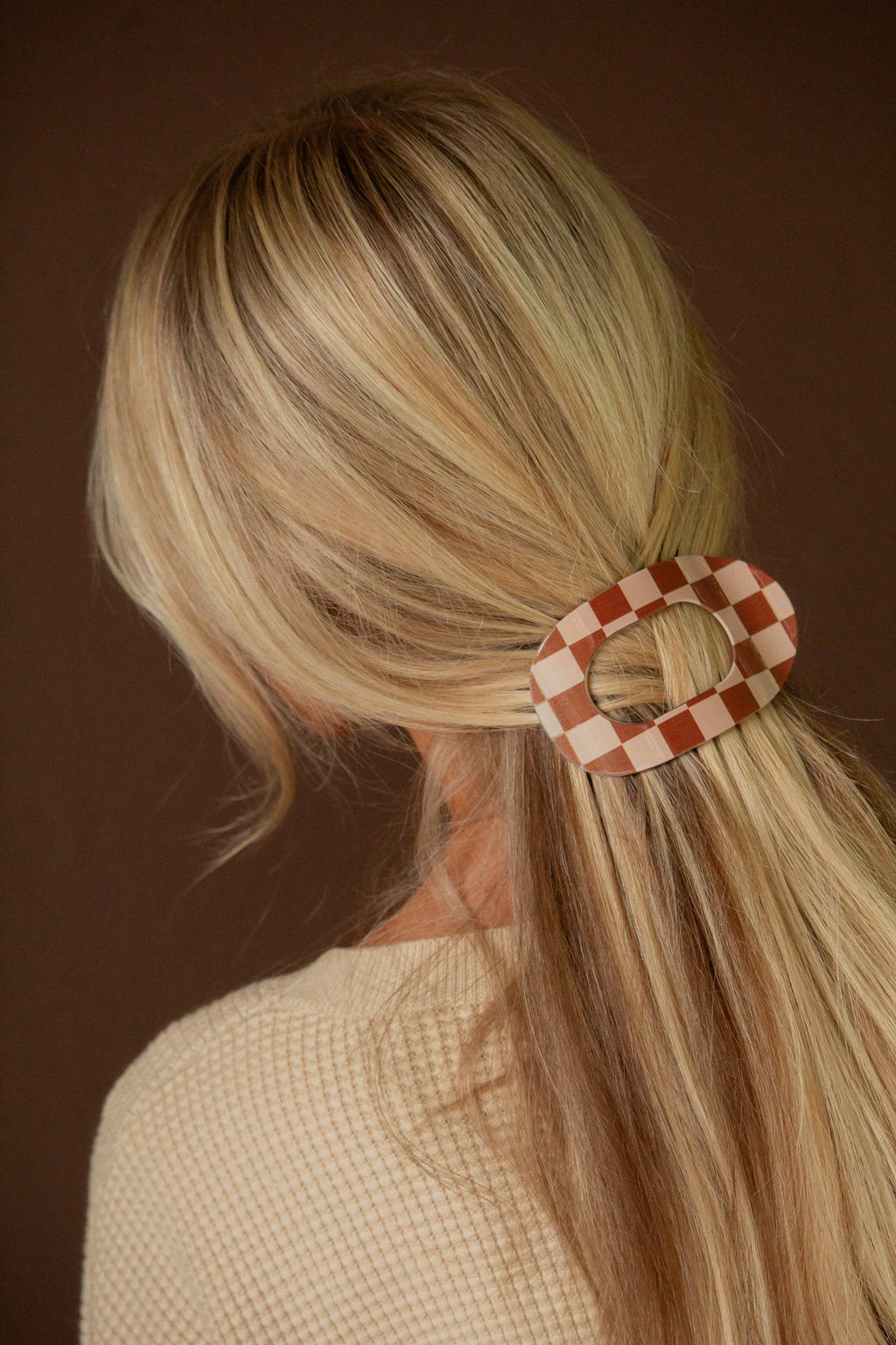 Checkered Circle Cutout Flat Claw Clip
