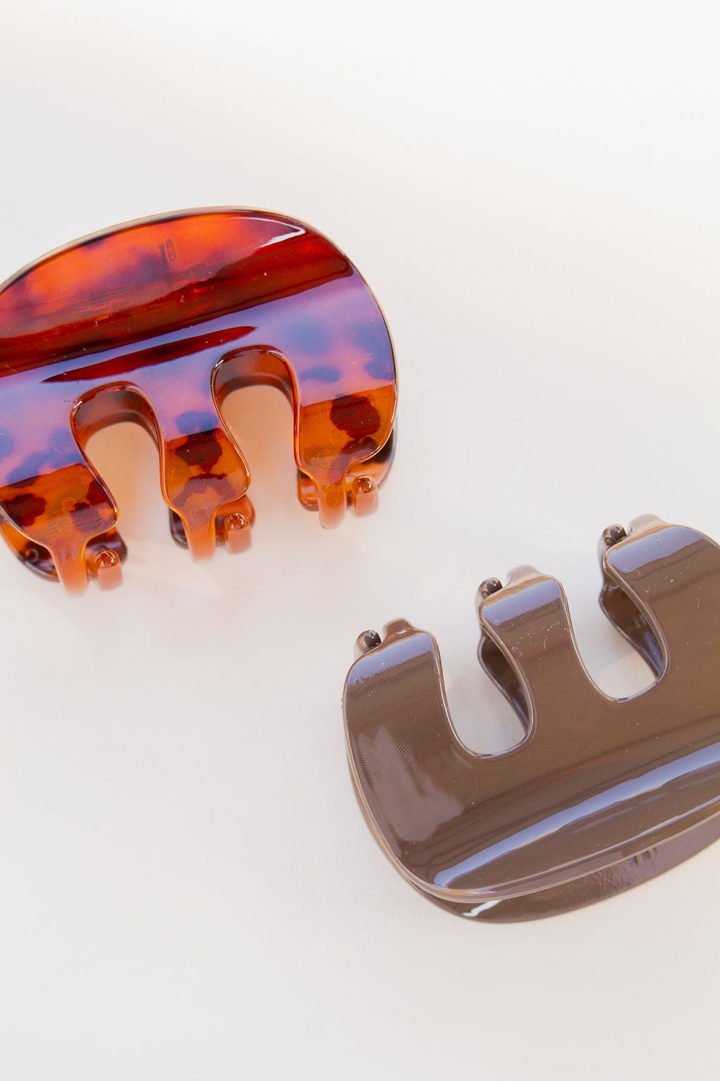 Oblong Cutout Claw Clip