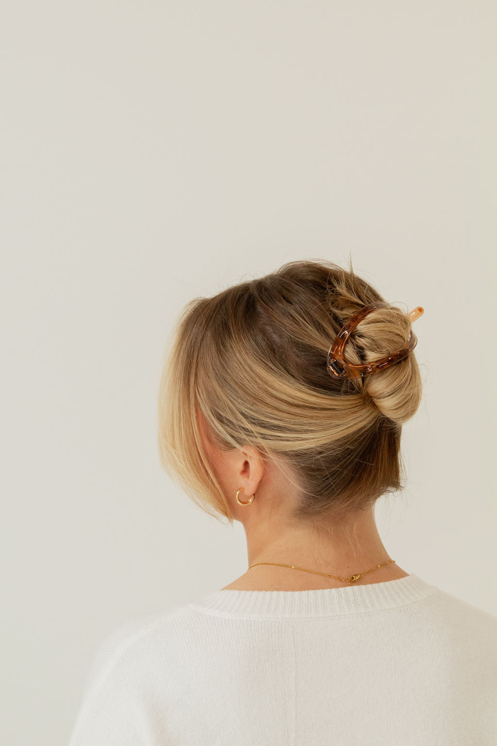 Cutout Oval Clip