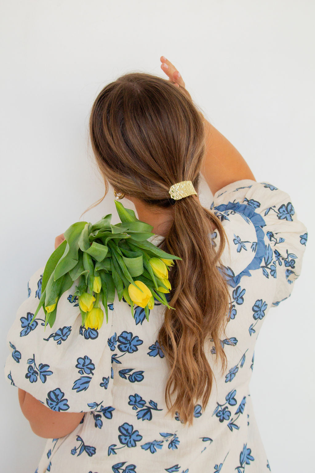 Gold Ruffled Bar Ponytail Cuff