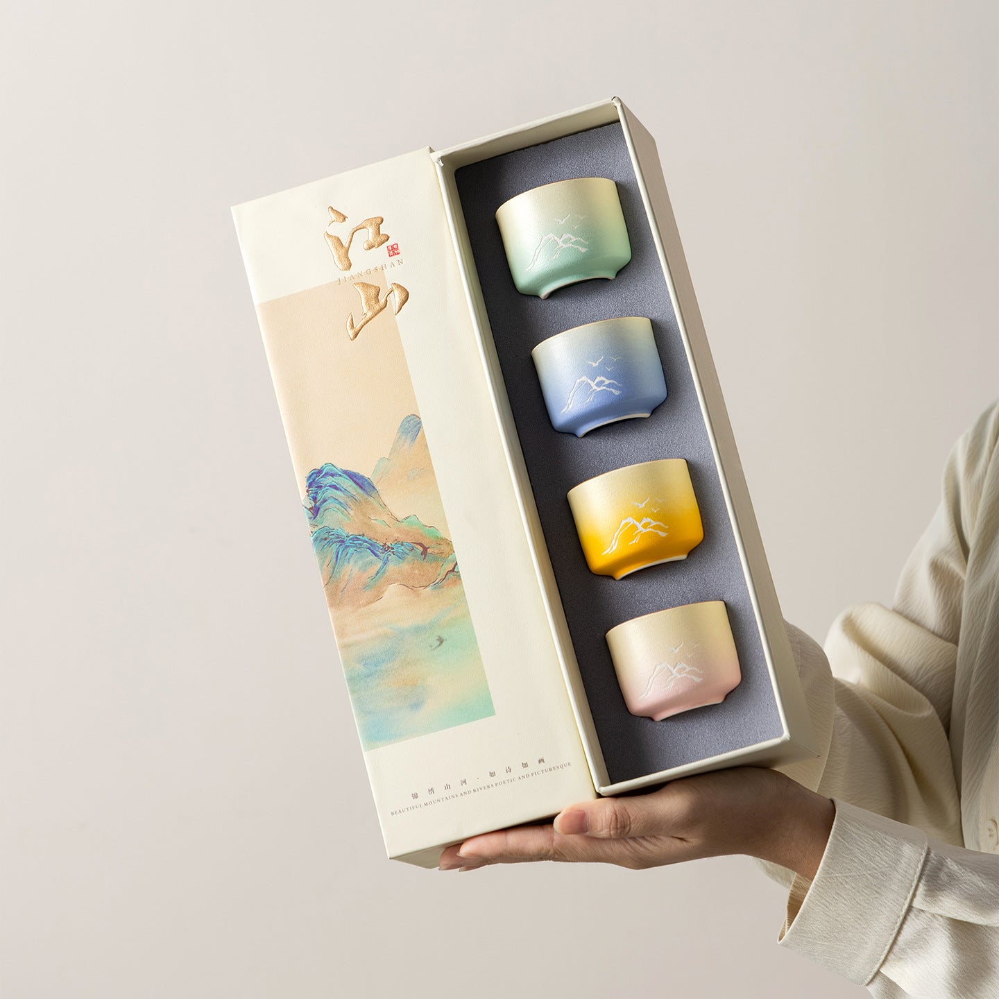 River and Mountain Tea Cup Gift Box