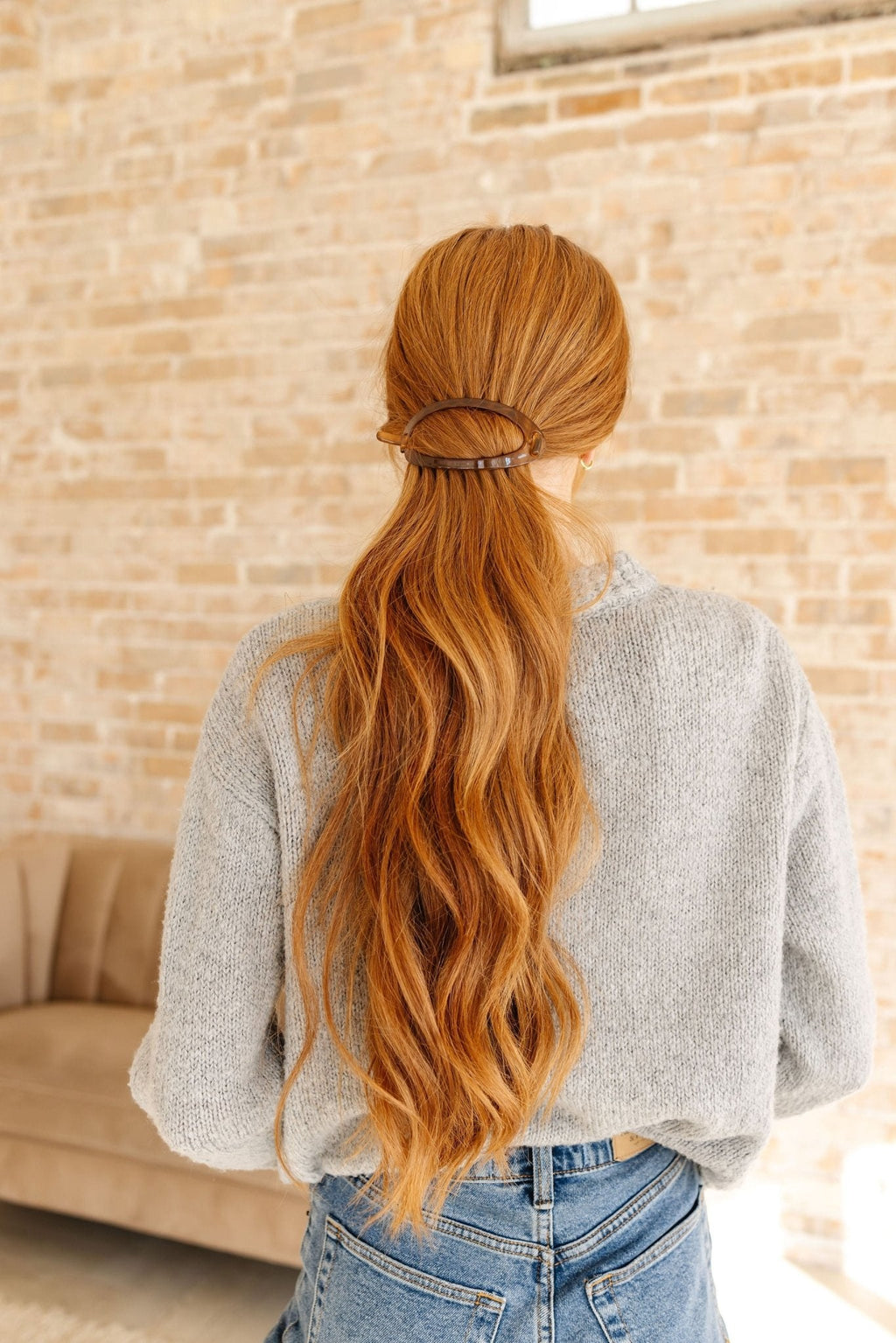 Cutout Oval Clip