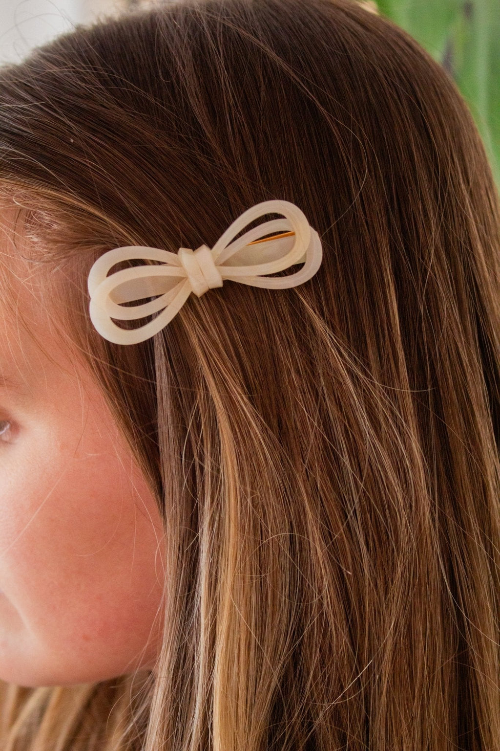 Double Loop Bow Clip