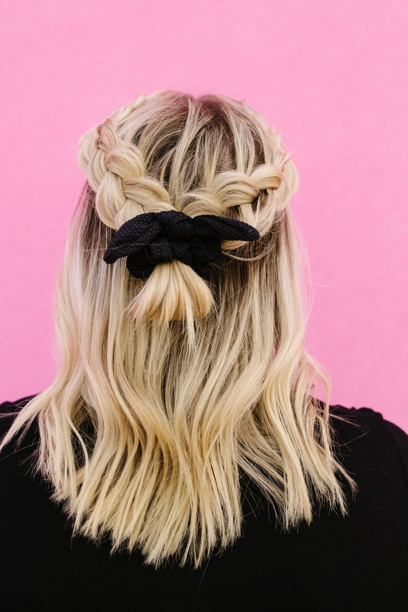 Hexagon Athletic Scrunchie in Black