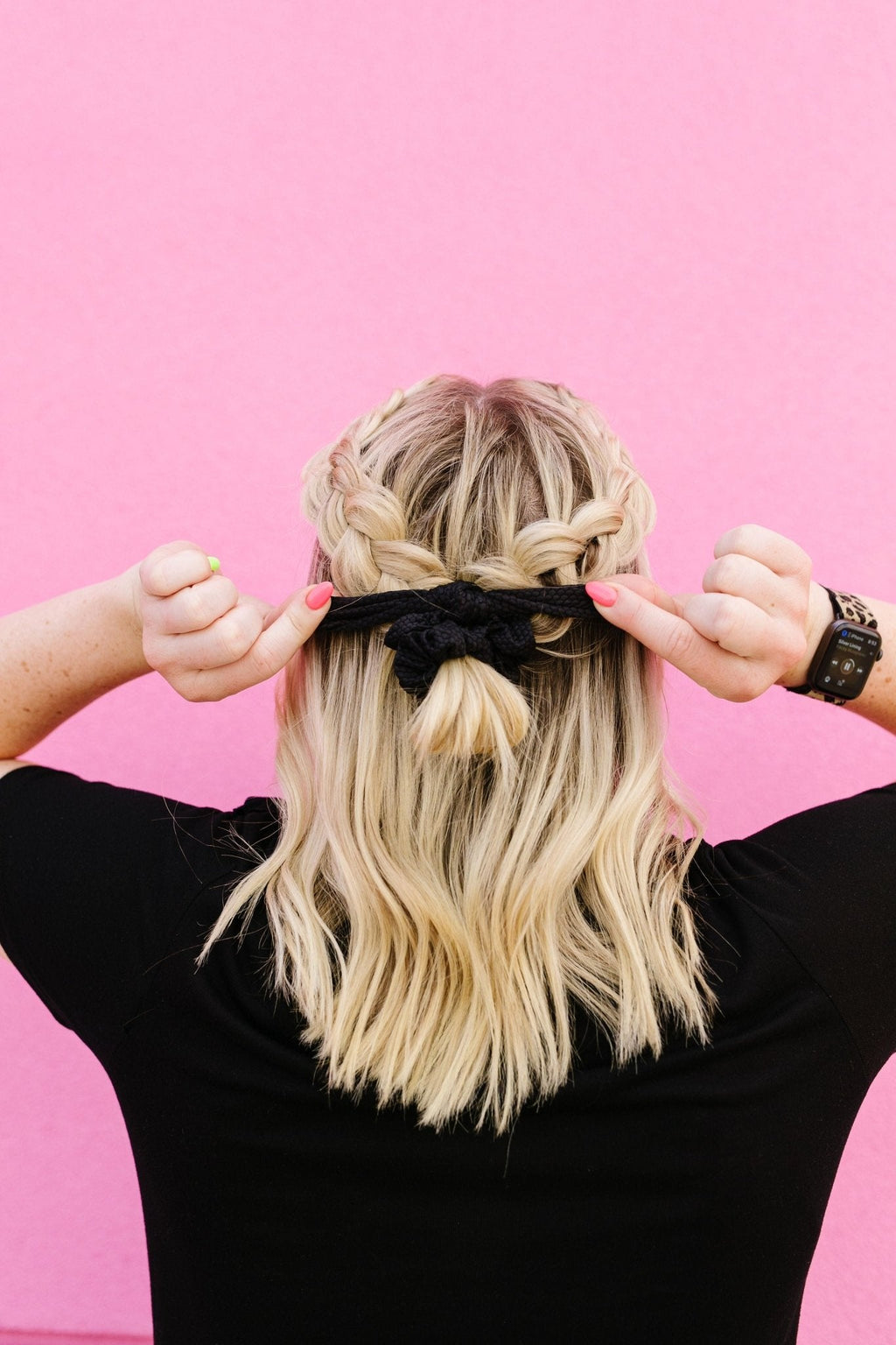 Hexagon Athletic Scrunchie in Black