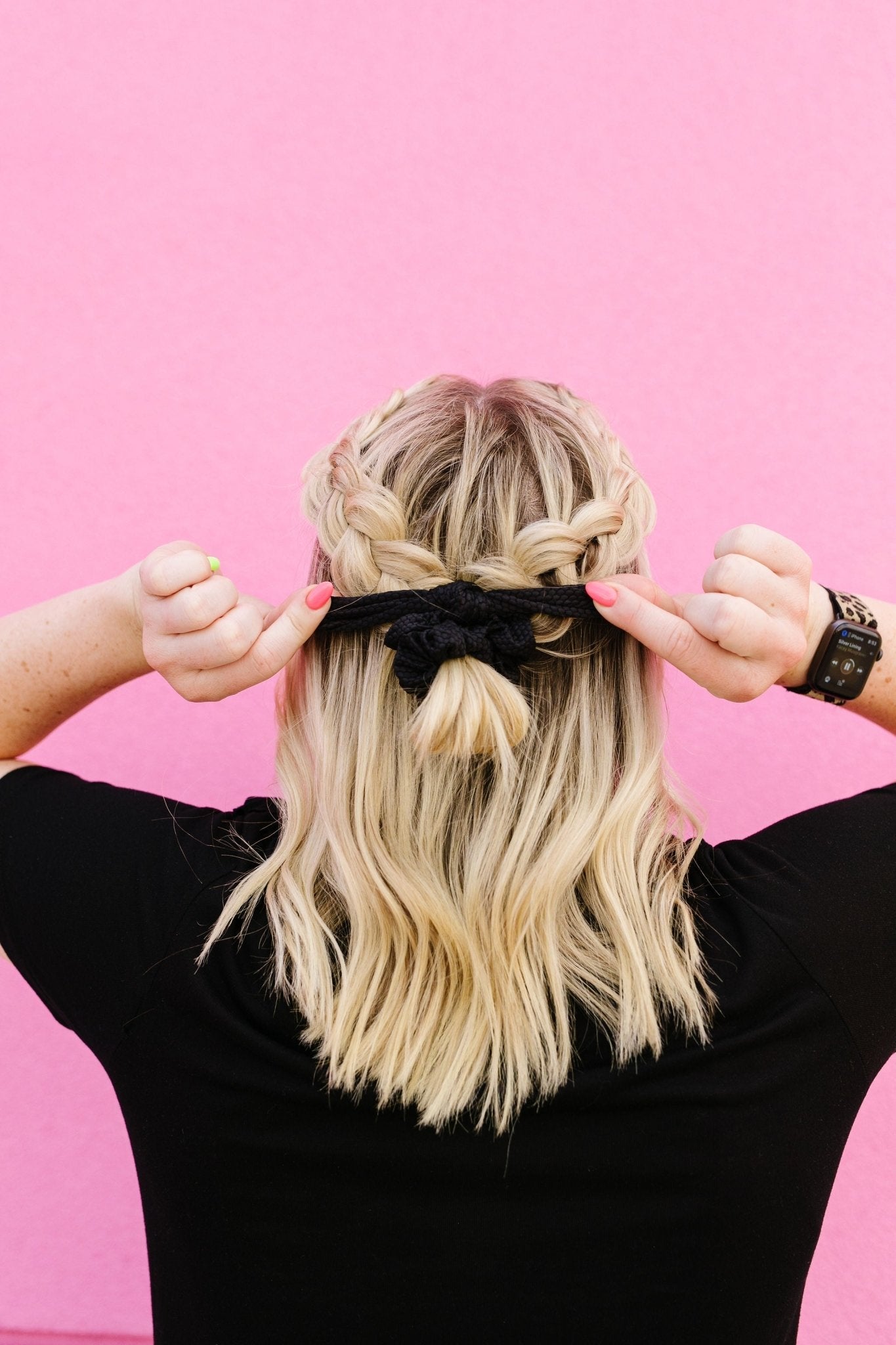 Hexagon Athletic Scrunchie in Black