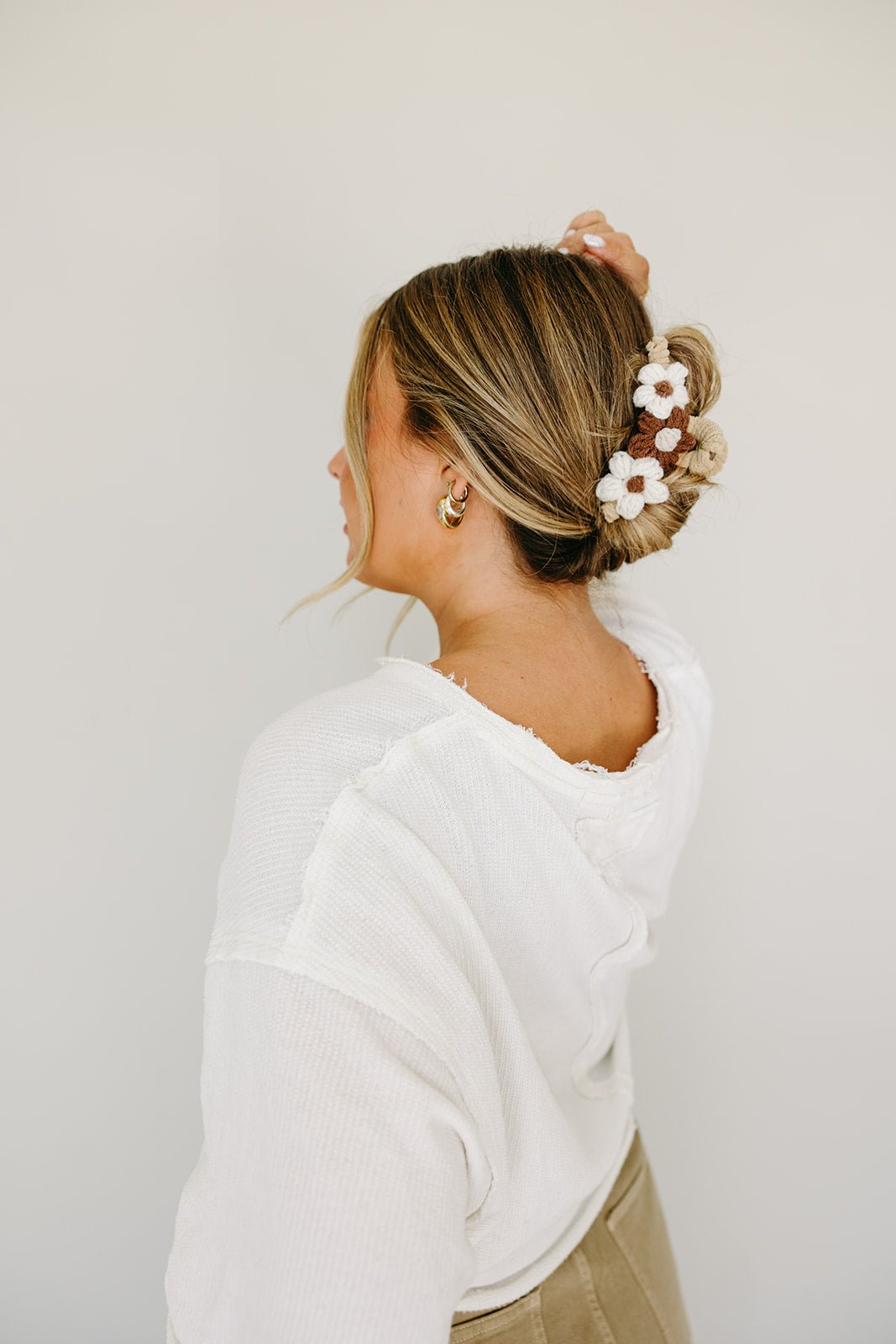 Knitted Petals Claw Clip